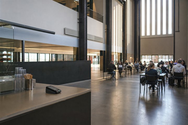 Café de la galerie et espace visiteurs